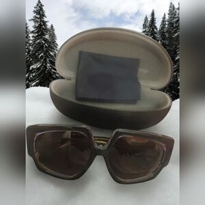 Yunizon sunglasses with cloth and case women andy